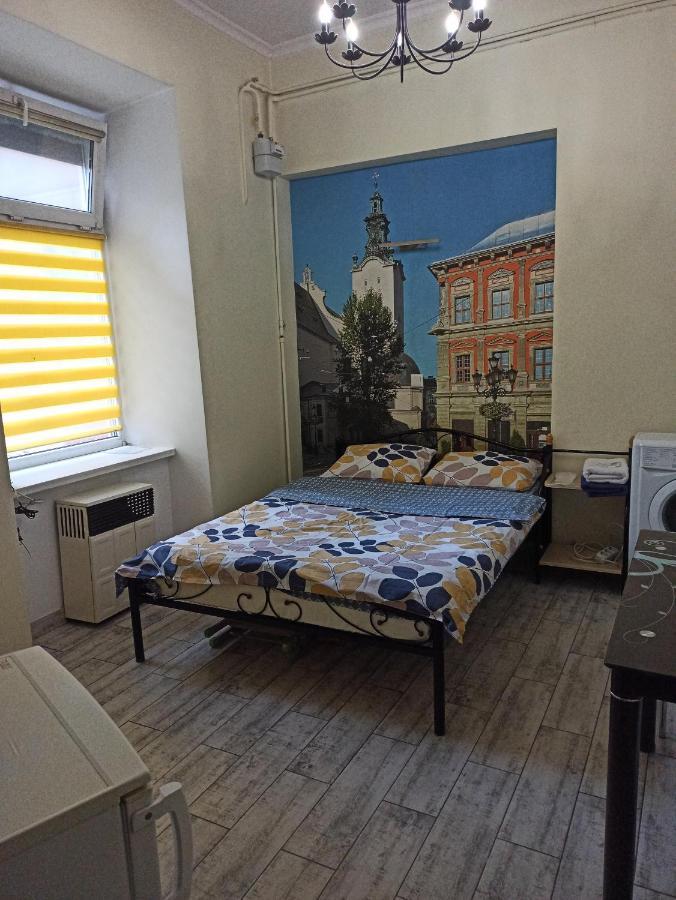 Smart Yellow Apartment-15 Хв Від Жд Вокзалу Lemberg Exterior foto